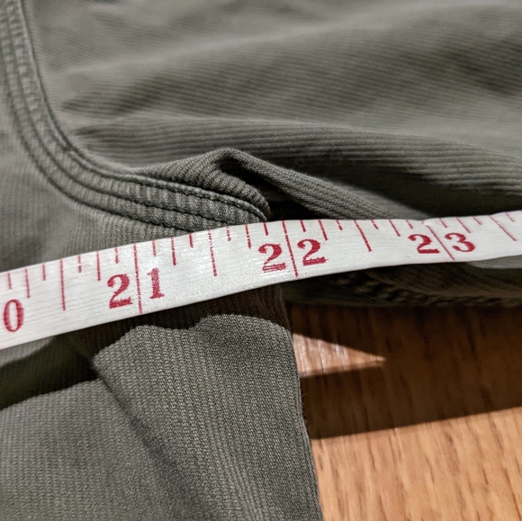 Gap khaki green with two chest pockets textured shirt, mens medium. - Picture 11 of 11